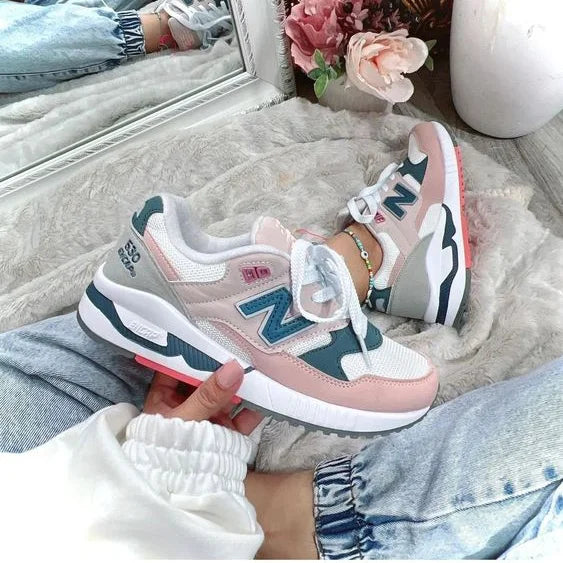 Chaussures à lacets NB pour femmes avec semelles épaisses