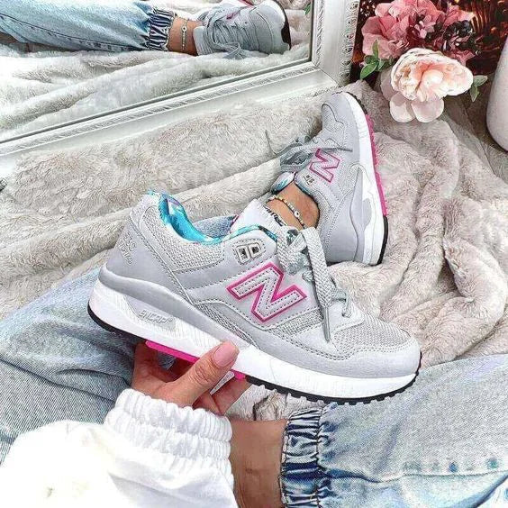 Chaussures à lacets NB pour femmes avec semelles épaisses