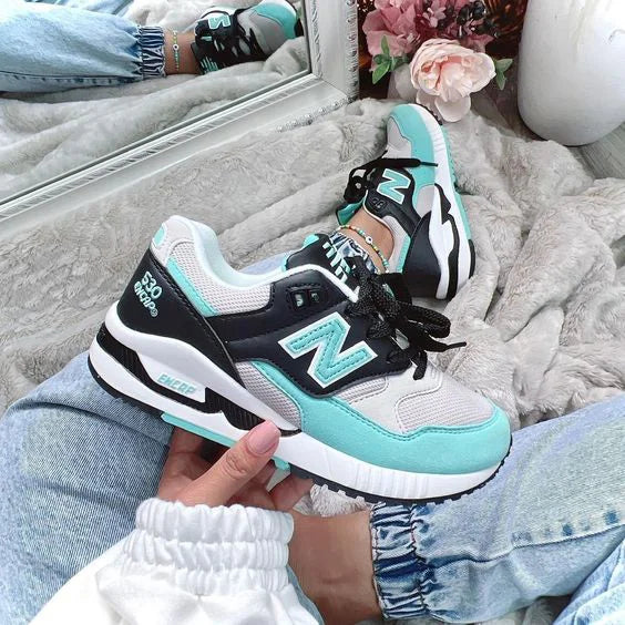 Chaussures à lacets NB pour femmes avec semelles épaisses